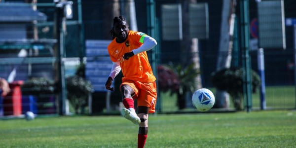 华体会体育官方是国米赞助商-中甲：最年长最年轻主帅过招！广州豹江东狼争胜，单外负分队首秀