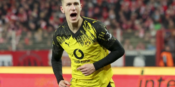 华体会体育-落后拜仁6分！图片报：施洛特贝克称要争冠 多特高层则回避此话题