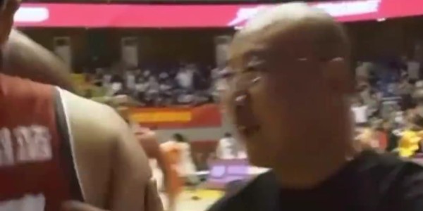 关键先生！薛傅文决胜三记三分并上演准绝杀 率队逆转锁定季后赛